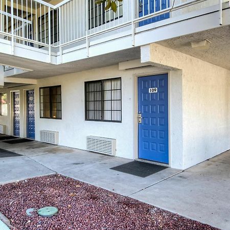 Motel 6-Redding, Ca - South Exteriér fotografie