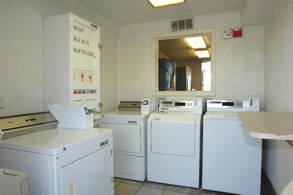Motel 6-Redding, Ca - South Exteriér fotografie